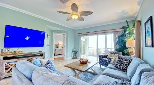 On The Rocks By Teeming Vacation Rentals