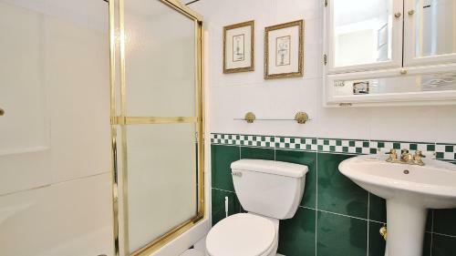 Lemar By Teeming Vacation Rentals