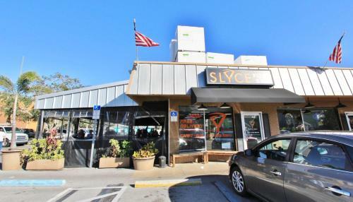 Lemar By Teeming Vacation Rentals