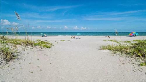 Lemar By Teeming Vacation Rentals