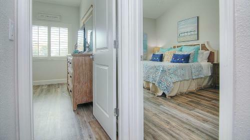 Intercoastal 203 By Teeming Vacation Rentals
