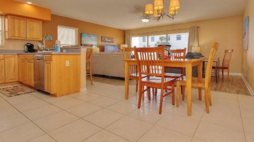 Captain's Cove By Teeming Vacation Rentals