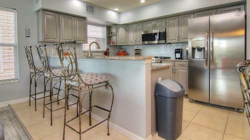 Captain's Cove By Teeming Vacation Rentals