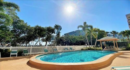 Quiet Waters D4 By Teeming Vacation Rentals