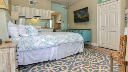 Bungalow Beach Place By Teeming Vacation Rentals