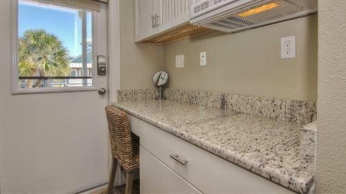 Bungalow Beach Place By Teeming Vacation Rentals
