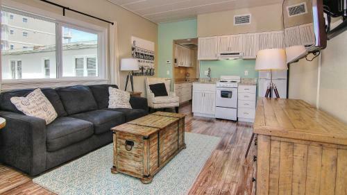 Bungalow Beach Place By Teeming Vacation Rentals