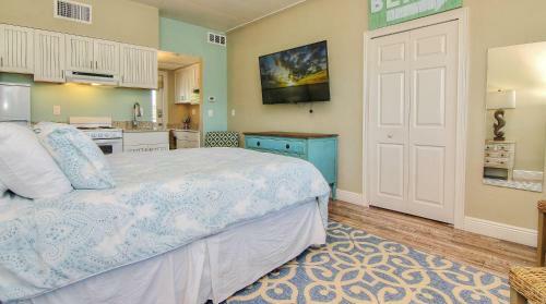 Bungalow Beach Place By Teeming Vacation Rentals