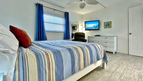 Holiday Villas III By Teeming Vacation Rentals