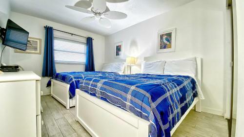 Holiday Villas III By Teeming Vacation Rentals