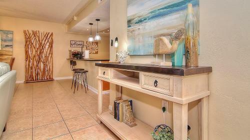 Holiday Villas III By Teeming Vacation Rentals