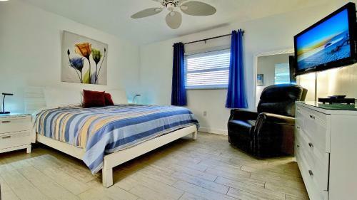 Holiday Villas III By Teeming Vacation Rentals