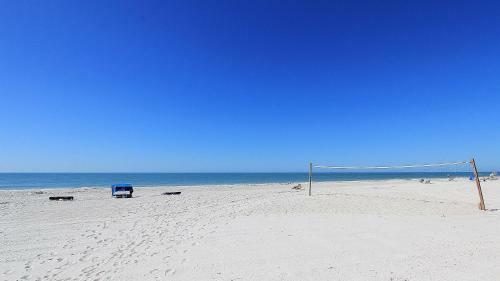 Holiday Villas III By Teeming Vacation Rentals