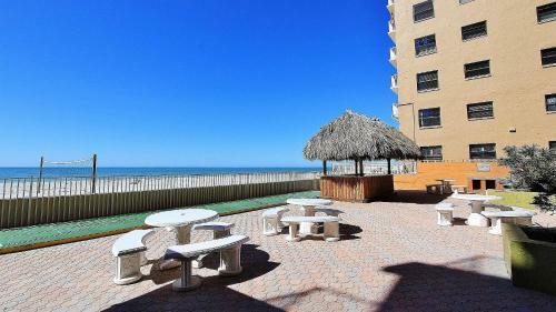 Holiday Villas III By Teeming Vacation Rentals
