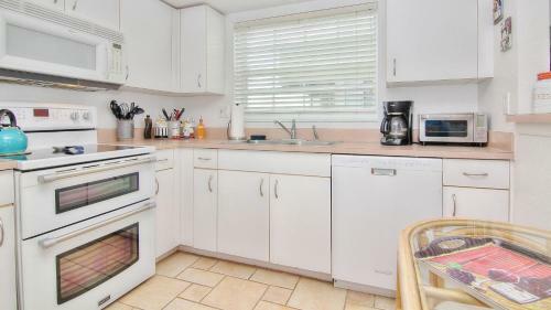 Indian Sunset Beach 7 By Teeming Vacation Rentals