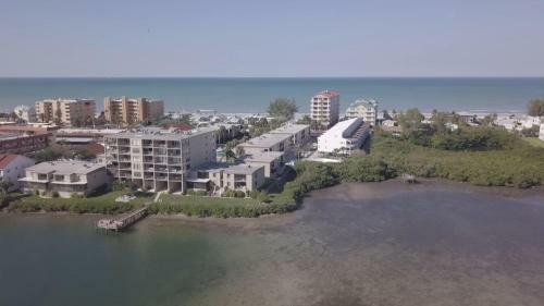 Sea Club By Teeming Vacation Rentals