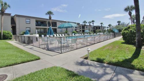 Sea Club By Teeming Vacation Rentals