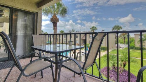 Sea Club By Teeming Vacation Rentals