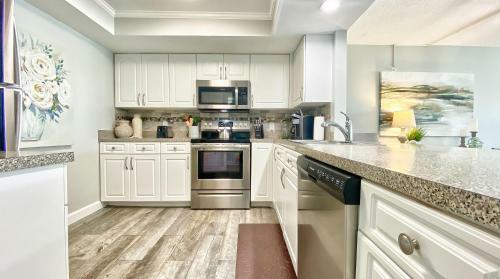 Sand Castle II By Teeming Vacatin Rentals