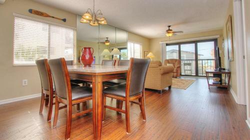 Sand Castle North 201 By Teeming Vacation Rentals