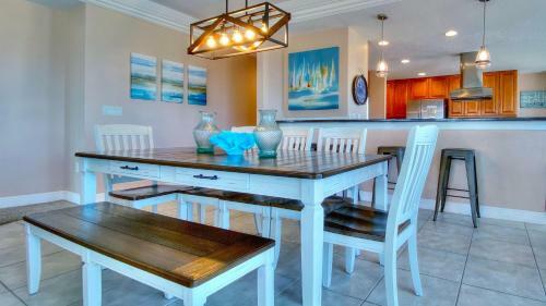 Sun West Palms By Teeming Vacatin Rentals