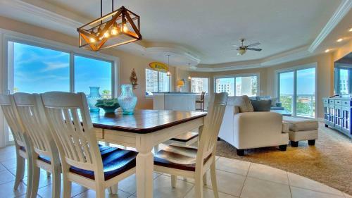 Sun West Palms By Teeming Vacatin Rentals