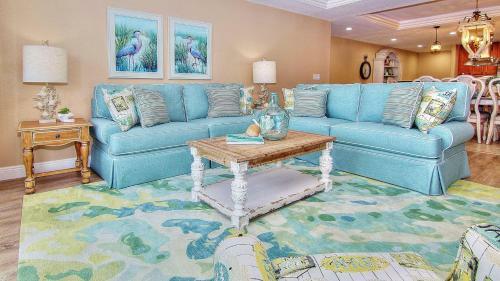 Sun West Palms By Teeming Vacatin Rentals