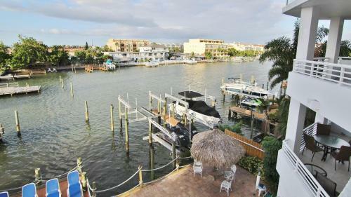 Sun West Palms By Teeming Vacatin Rentals