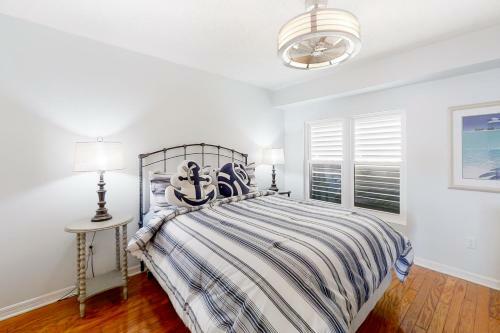 Pier House 502
