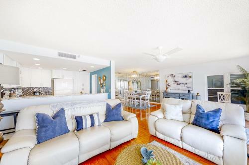 Pier House 502