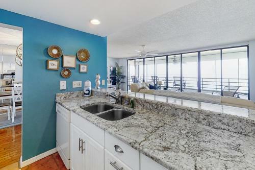 Pier House 502