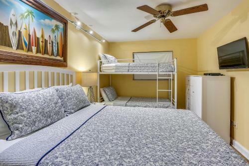 Holiday Villas 2 104 Updated Beach Front Property With A Pool!