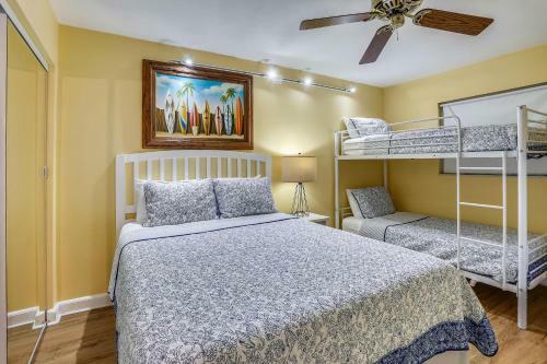 Holiday Villas 2 104 Updated Beach Front Property With A Pool!