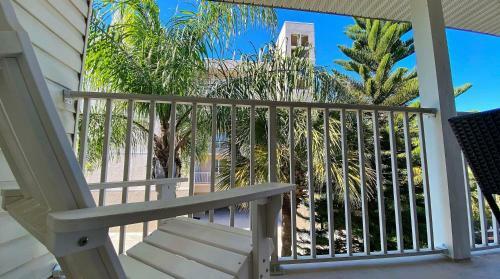 Beachside Villas 204b By Teeming Vacation Rentals