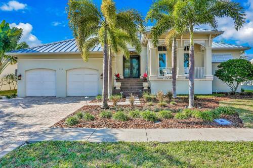 Island Estate Waterfront Villa
