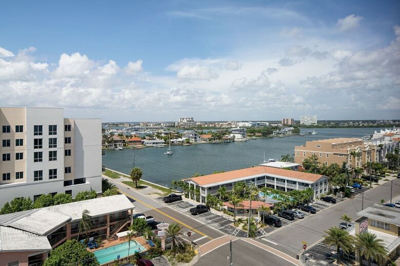 AC Hotel By Marriott Clearwater Beach