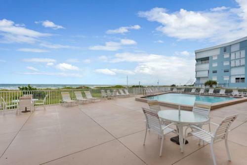Apartamento Direct Gulf Front Unit With Gorgeous Beach Views Has Been Recently Renovated Tt203
