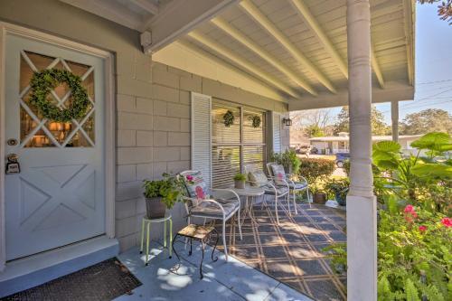 Fort Walton Beach Cottage With Private Yard!