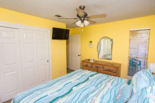 375 Bluefish Unit 303