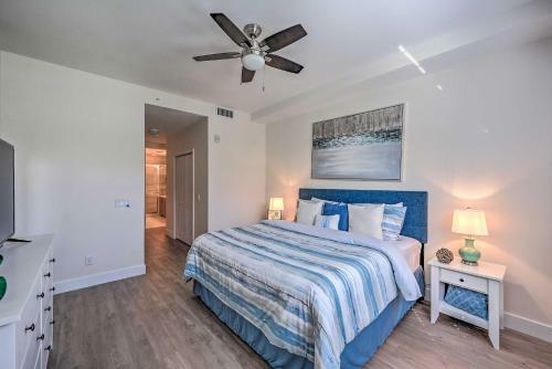 Apartamento Chic Fort Myers Condo With Community Amenities!