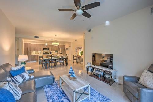 Apartamento Chic Fort Myers Condo With Community Amenities!