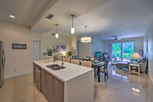 Apartamento Chic Fort Myers Condo With Community Amenities!