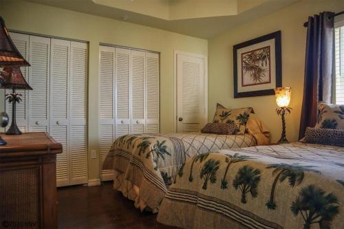 Hibiscus Pointe 764 By Kathy Nesbit Vacations