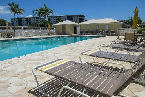 Sand Caper 407 By Kathy Nesbit Vacations