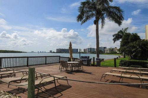 Harbour Pointe North 127 By Kathy Nesbit Vacations