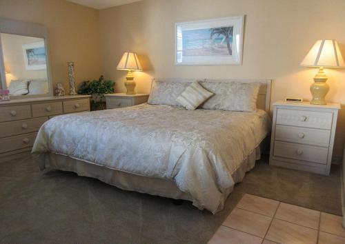 Estero Beach & Tennis 408a By Kathy Nesbit Vacations