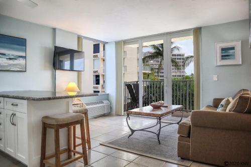 Estero Beach & Tennis 206b By Kathy Nesbit Vacations