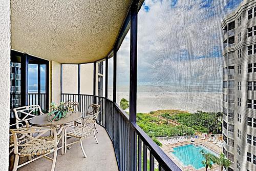 Pointe Estero 804