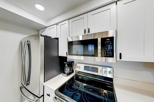 Pointe Estero 804