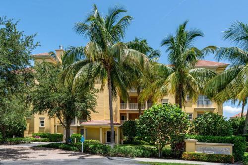 Bella Lago 221 By Coastal Vacation Properties